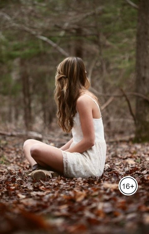 Обложка книги Anton Cherepanov Одна в лесу